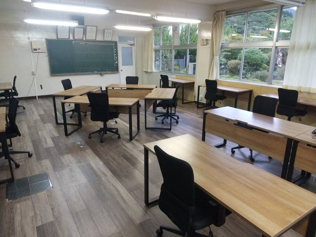 画像に alt 属性が指定されていません。ファイル名: business-1024x768.jpg